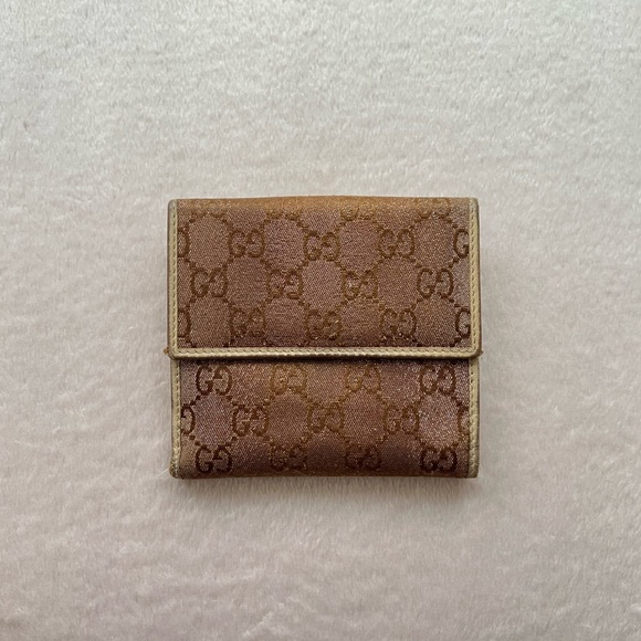 Authentic RARE Gucci Wallet - Picture 2 of 8